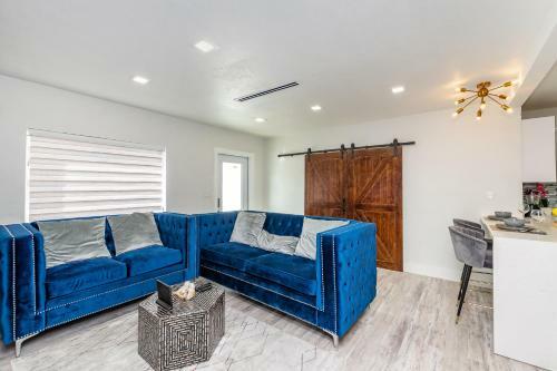Villa **spacious/private 5br House Design District**