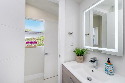 Villa **spacious/private 5br House Design District**