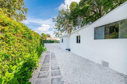 Villa **spacious/private 5br House Design District**