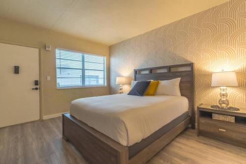 Apartamento Art Deco Retreat: 1 Block From The Beach