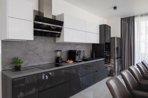 Luxury Villa Anchor