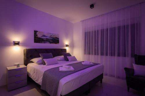 Luxury Villa Anchor