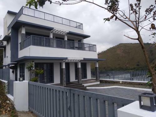 Villa Hillside Inn