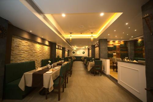 Hotel Clarks Inn Purnea