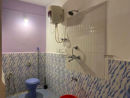 Hostal Palm Breeze Suites