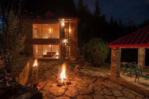 Villa Stayvista At Walnut Lodge