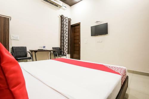 Oyo 47577 Hotel Goldenland