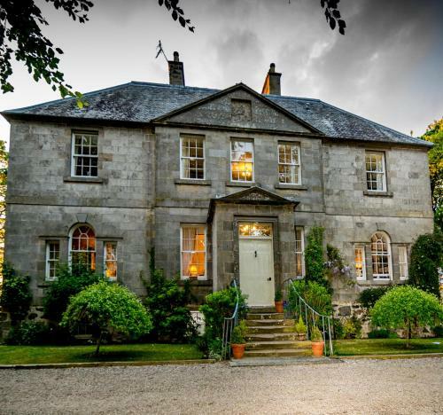 Hostal Durn House