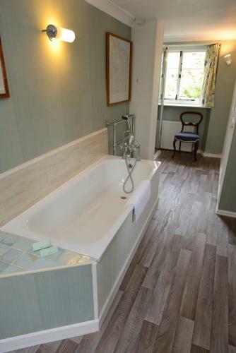 Bed & Breakfast Catwell House