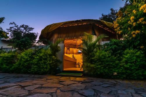 Hotel Prakriti Resort