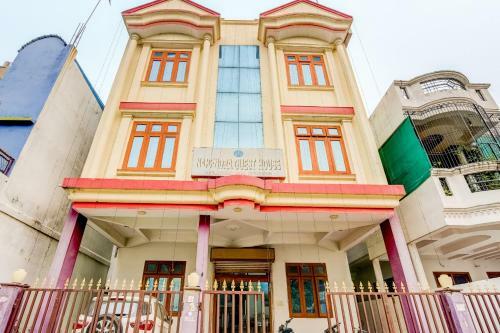 Hotel Oyo Flagship 63628 Narendra Guest House
