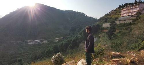 Purander Ashram And Home Stay