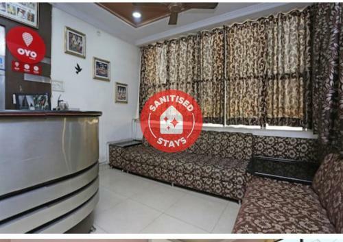 Oyo 82605 Hotel Ns Sheetal
