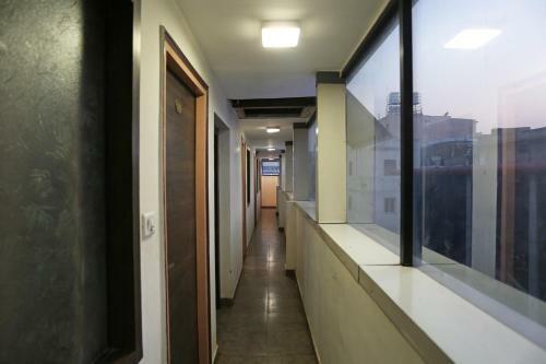 Oyo 4940 Hotel Sea Rock