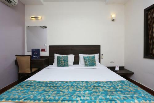 Oyo 4940 Hotel Sea Rock