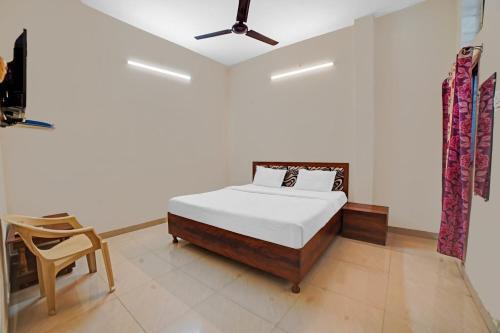 Oyo 86856 Hotel Landmark 2
