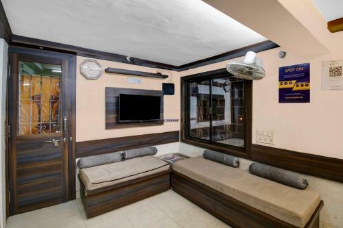 Oyo Flagship 60366 Hotel Hanu Kirpa