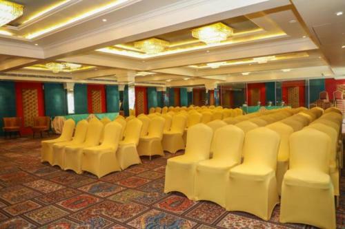 Hotel Golden - I