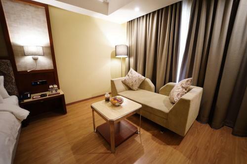 Hotel Babylon Capital
