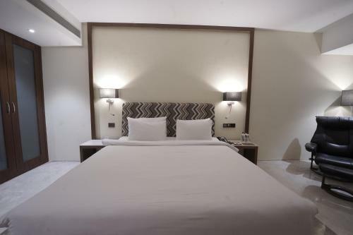 Hotel Babylon Capital