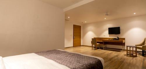 Hotel Iris Lite Corbett