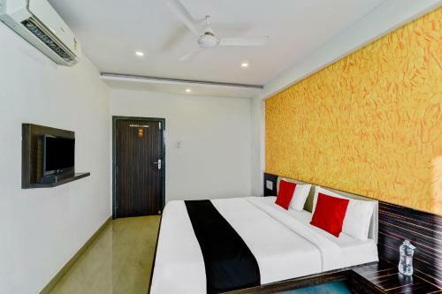 Capital O 5970 Hotel Balaji Central