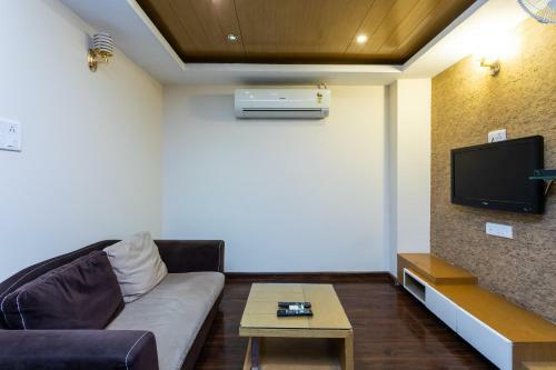 Capital O 5970 Hotel Balaji Central