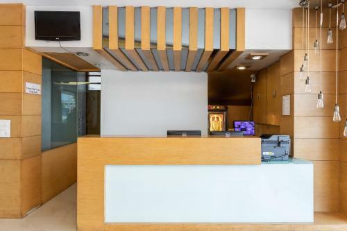 Capital O 5970 Hotel Balaji Central