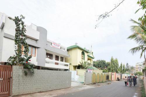Hotel Oyo Flagship 71757 Aditya Inn