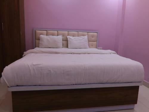 Townhouse 884 Hotel Fountain Residency