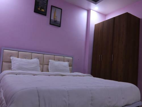 Townhouse 884 Hotel Fountain Residency