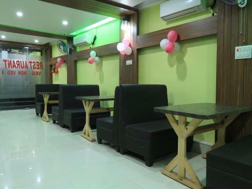 Townhouse 884 Hotel Fountain Residency