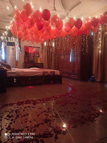 Hostal The Candy Suites