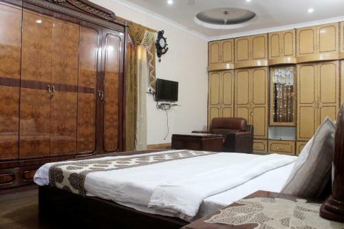 Hostal The Candy Suites