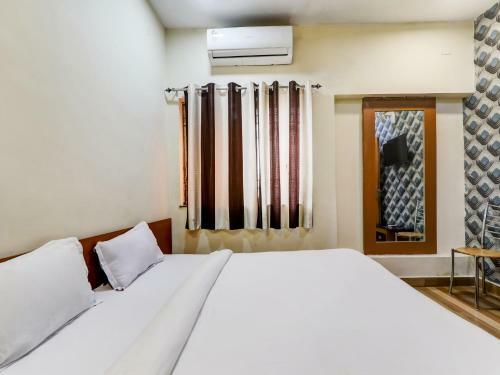 Hotel Oyo 84265 P H Residency