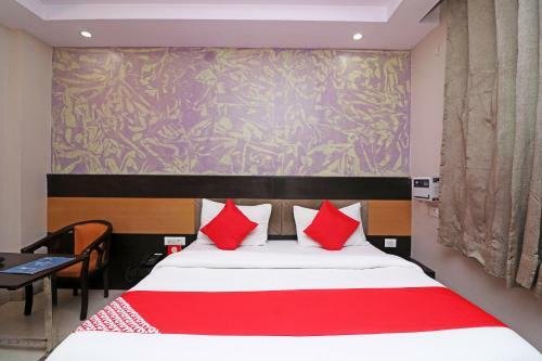 Capital O 29029 Rc Hotel