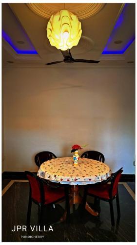 Jpr Villa Homestay.