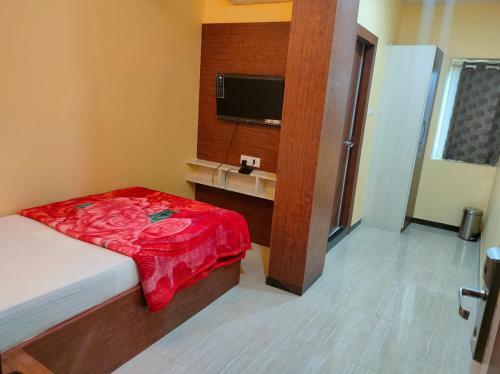 Oyo 84644 Hotel Holiday Inn