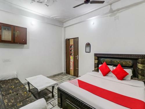 Oyo 84330 Sansaar Hotel