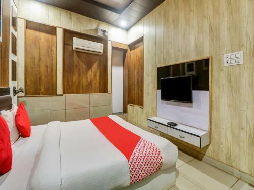 Oyo 84330 Sansaar Hotel