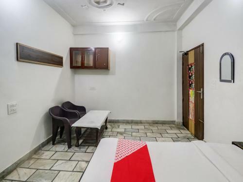 Oyo 84330 Sansaar Hotel