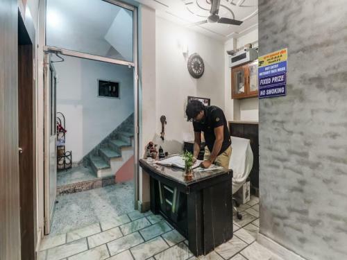 Oyo 84330 Sansaar Hotel