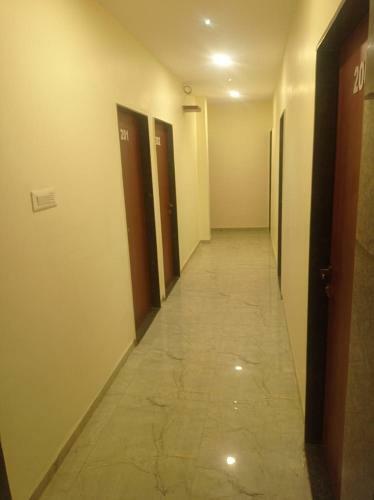 Hotel Om International, Miraj
