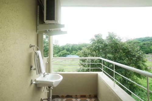 Hotel Oyo 16007 Sk Executive