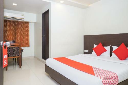 Oyo 3452 Hotel Coconut Grove