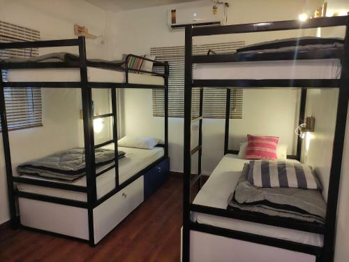 Hoshtel99 - Stay, Cowork & Cafe - A Backpacker Hostel