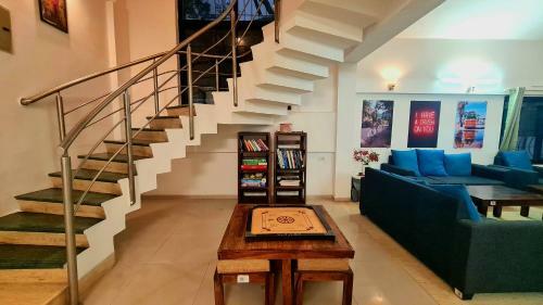 Lifespace- Spacious Hostel In A Luxurious Villa