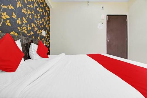Oyo 86745 Hotel Worldking Inn