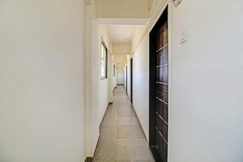 Oyo 86745 Hotel Worldking Inn