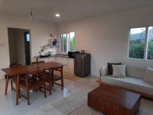 Villa The White Haven - A Countryside Hideaway Near Pune